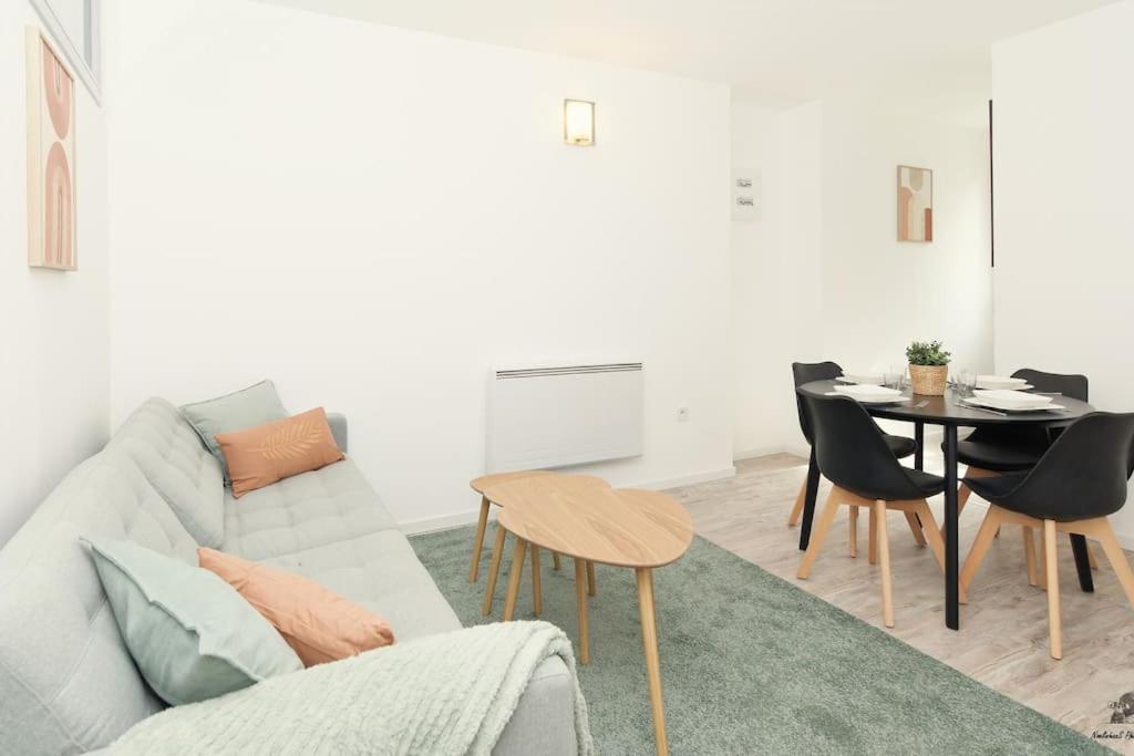 La Residence Jeanne D'Arc 3, Троа Екстериор снимка